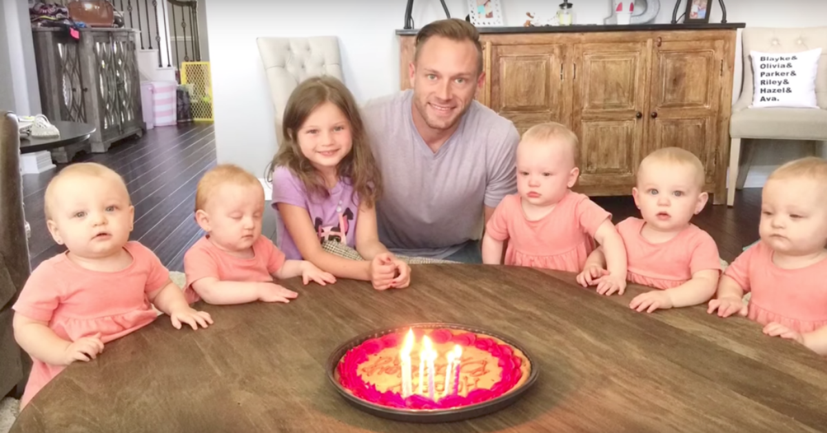 Papà festeggia il compleanno con le sei figlie: ecco la reazione delle bambine