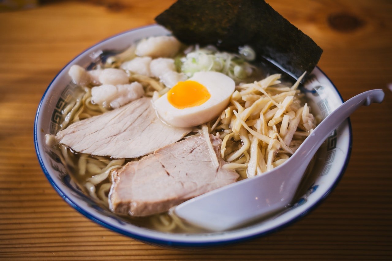 Ramen istantaneo: fa male mangiarlo spesso?