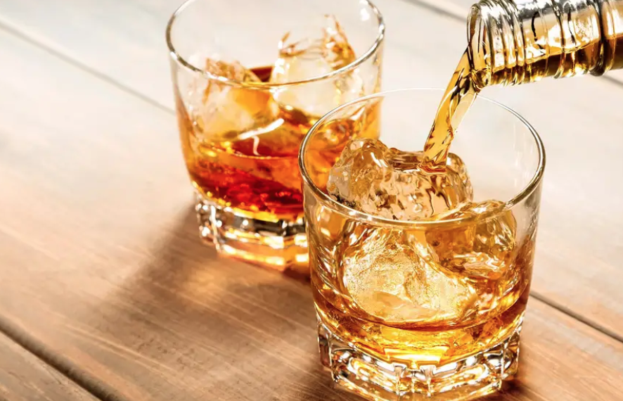 Arrivano le nuove capsule alcoliche al gusto di whisky
