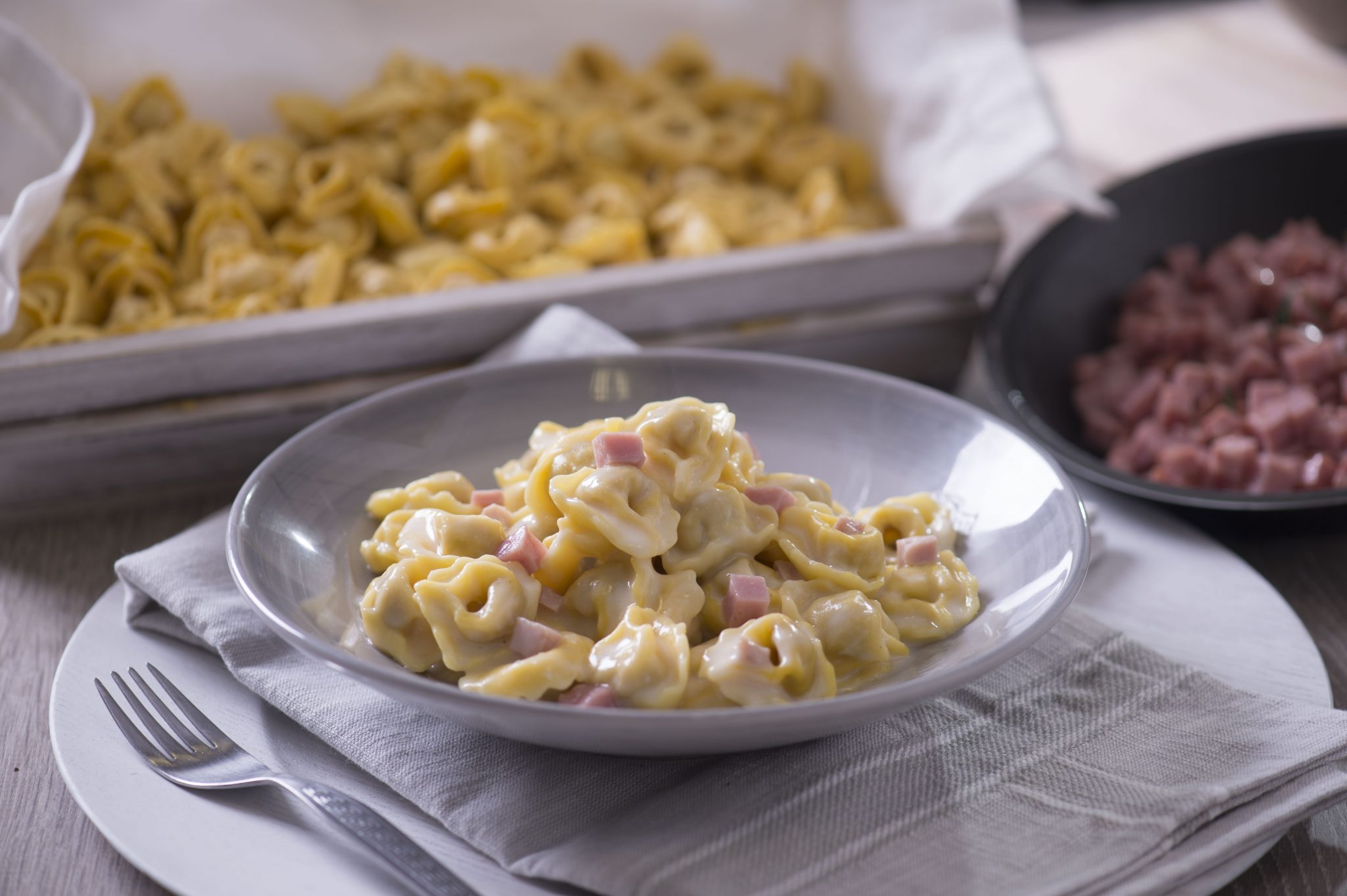 tortellini panna e prosciutto