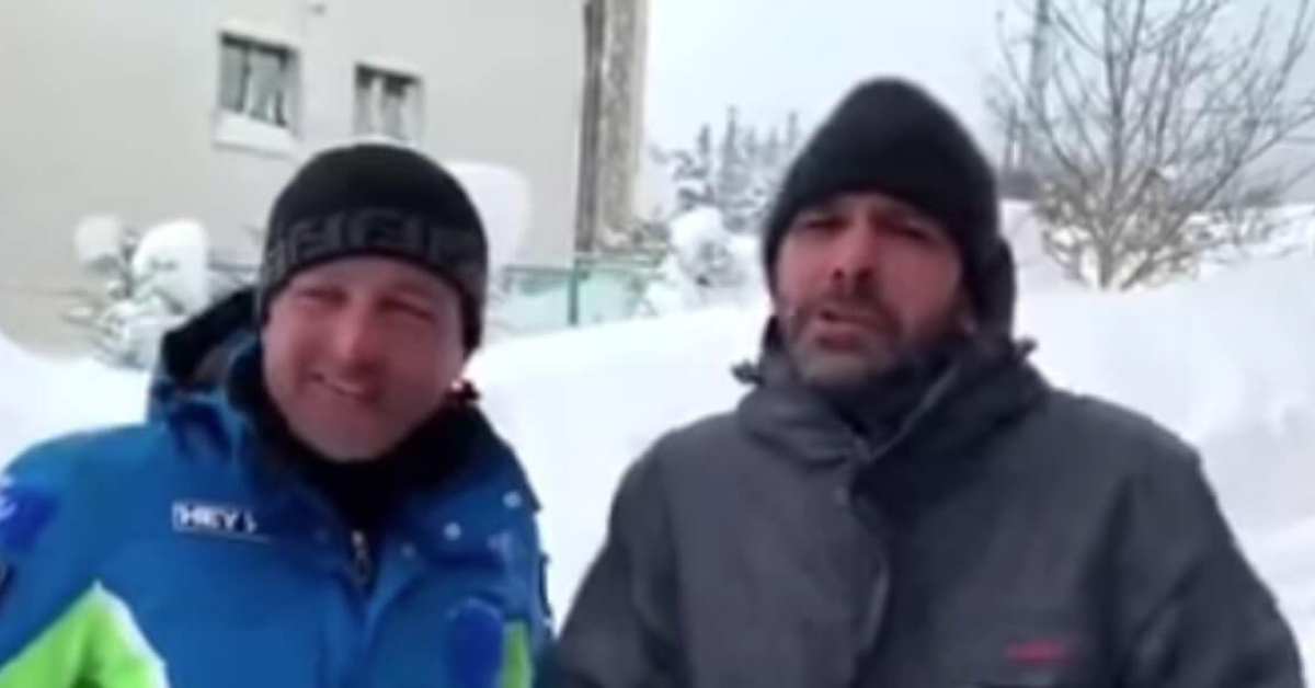 Checco Zalone bloccato nella neve a Roccaraso, il video con il sindaco è divertentissimo