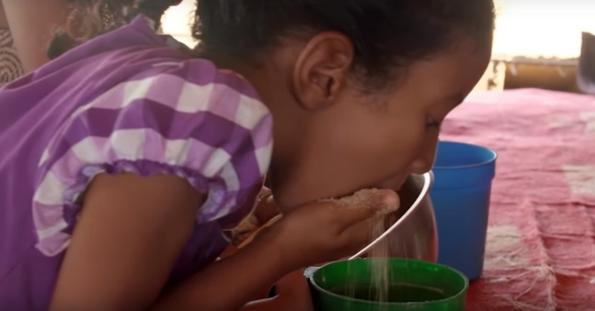 In un Paese dell'Africa le bambine devono consumare 9mila calorie al giorno per diventare grasse