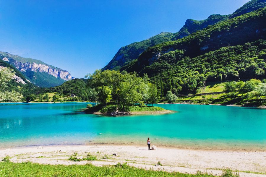 Spiaggia del Lago di Tenno (TN) / Trentino-Alto Adige