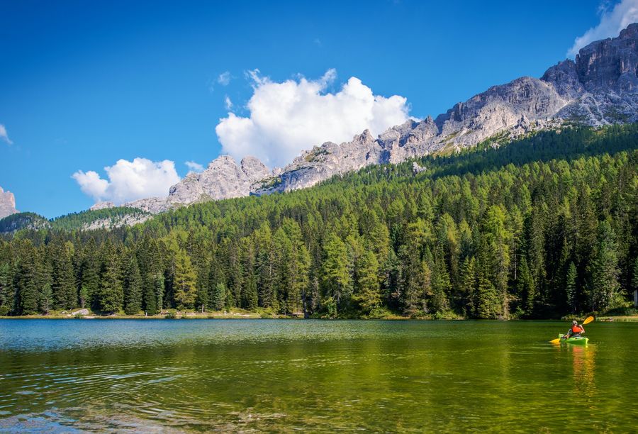 Spiaggia del Lago di Santa Caterina, Auronzo di Cadore (BL) / Veneto