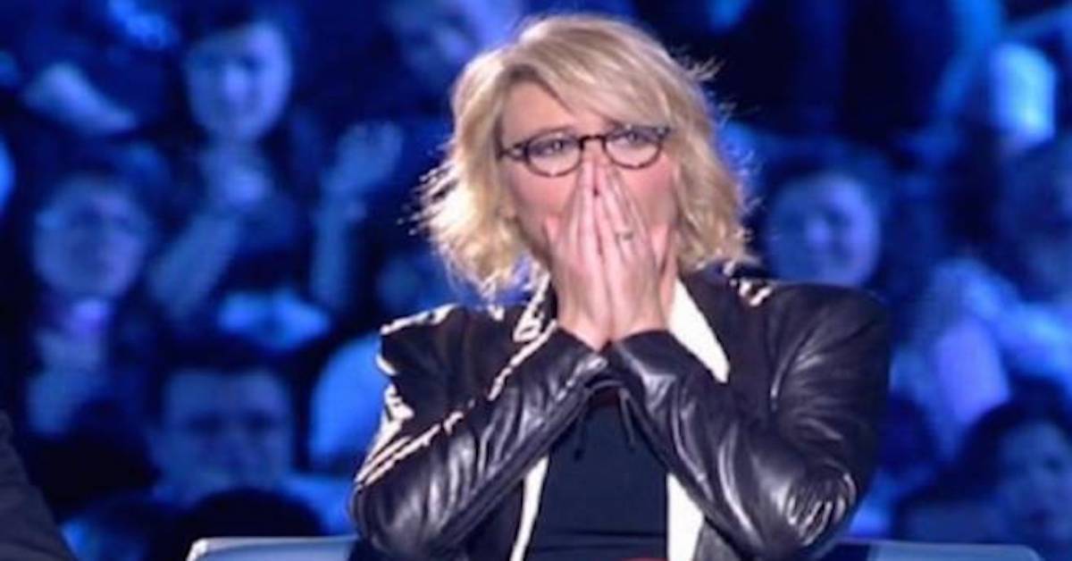 Rifiutato a C’è Posta per te accoltella il suo rivale in amore