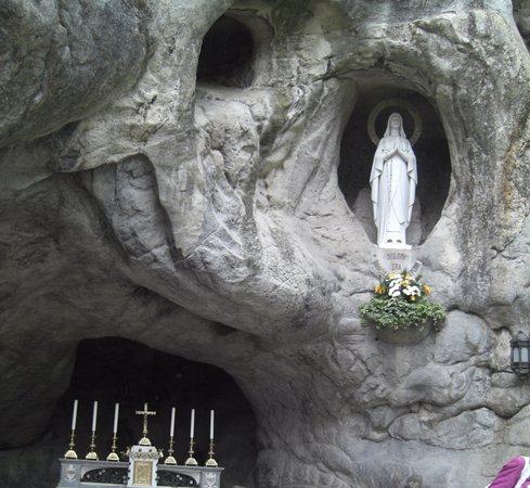 preghiera-alla-Madonna-di-Lourdes 3
