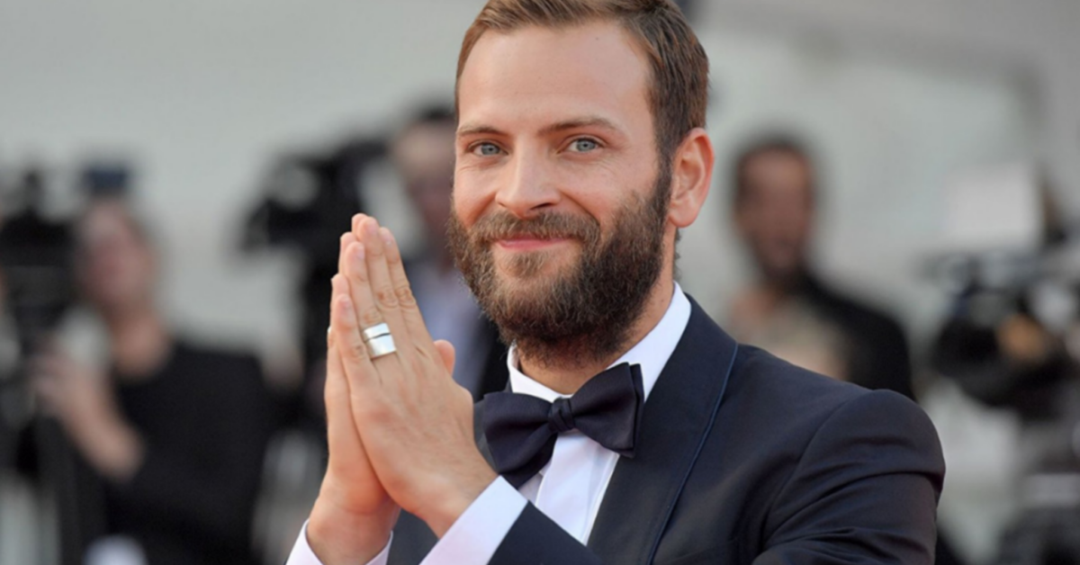 Alessandro Borghi è tornato single