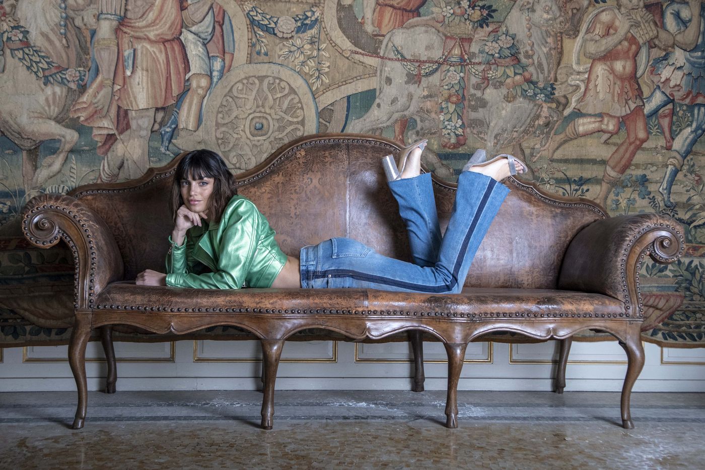 Silvian Heach primavera-estate 2019, a tutto denim. Customizzati, ovviamente