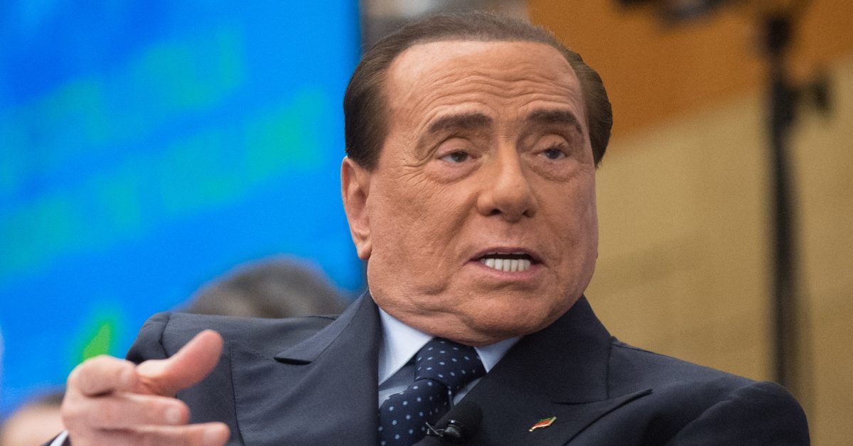 Berlusconi ricoverato in ospedale