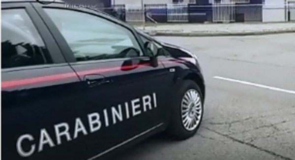 carabinieri-donna-ubriaca