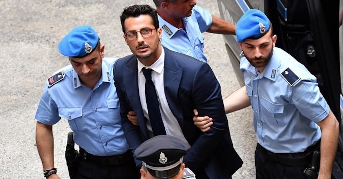 Fabrizio Corona parla con i magistrati