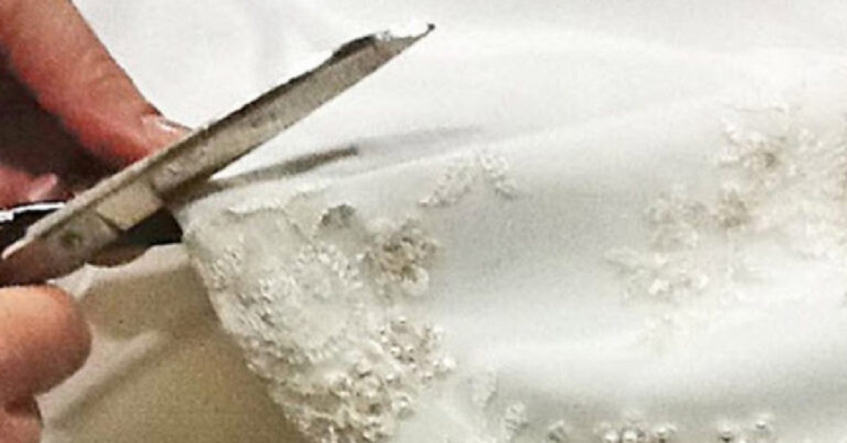 Taglia vestiti da sposa e crea abiti per i bimbi che non ce la fanno