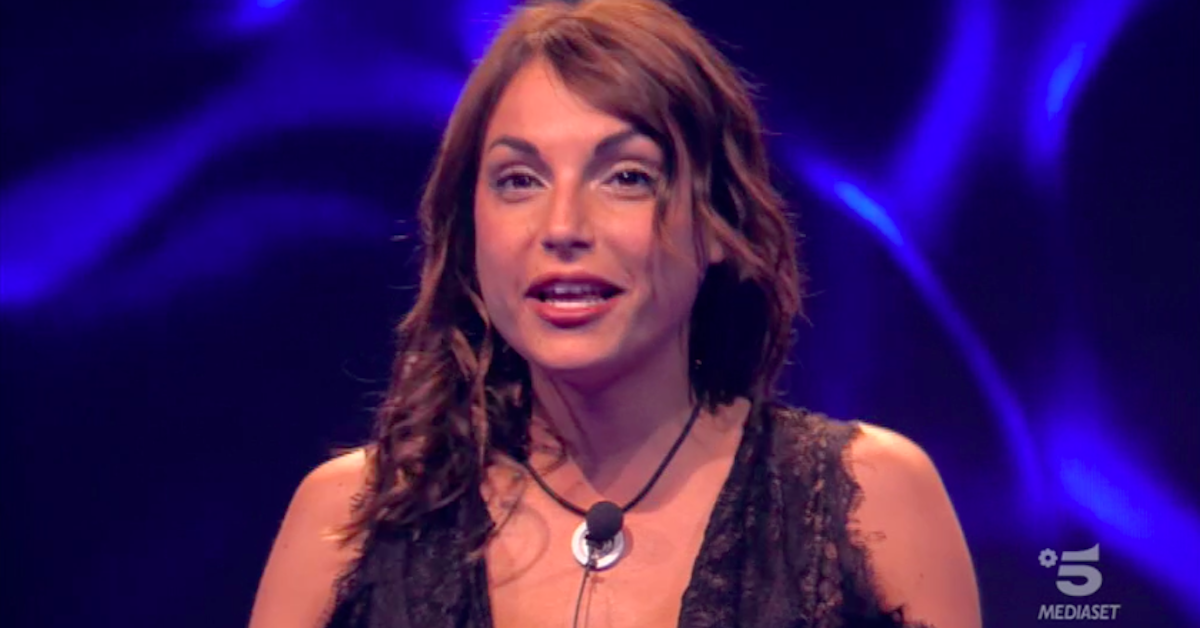 Francesca De Andrè: emerge il suo passato doloroso
