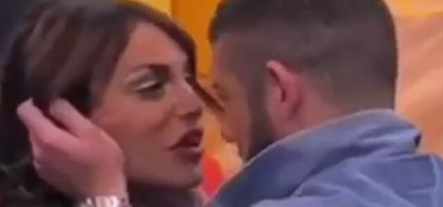 https://www.bigodino.it/spettacolo/francesca-de-andre-e-giorgio-tambellini-nuovo-confronto-tra-i-due.html