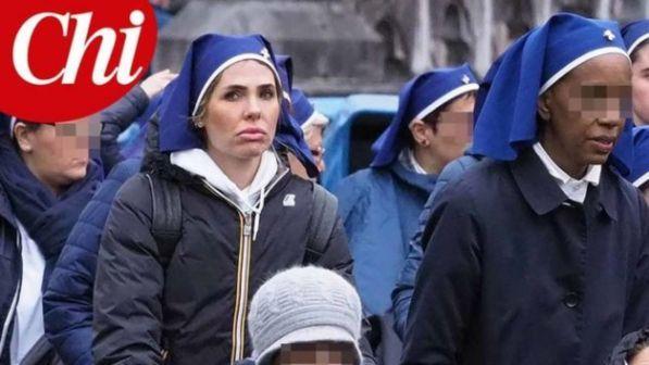 ilary-blasi-a-lourdes-damina