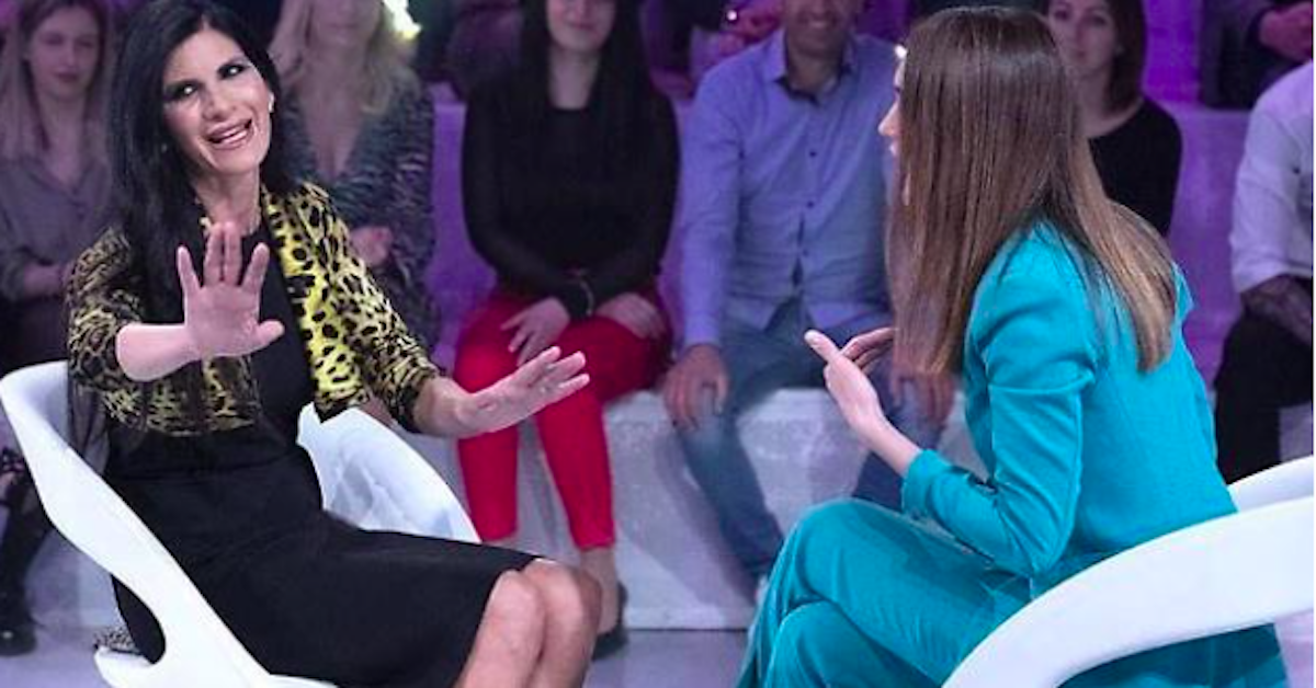Pamela Prati lascia lo studio di Verissimo