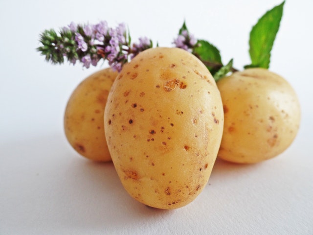 Patate: proprietà curative per il viso e per il corpo