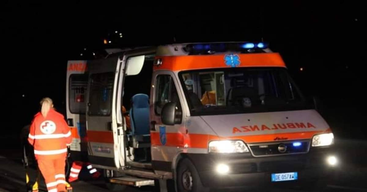 Bari, bimbo precipita dal settimo piano