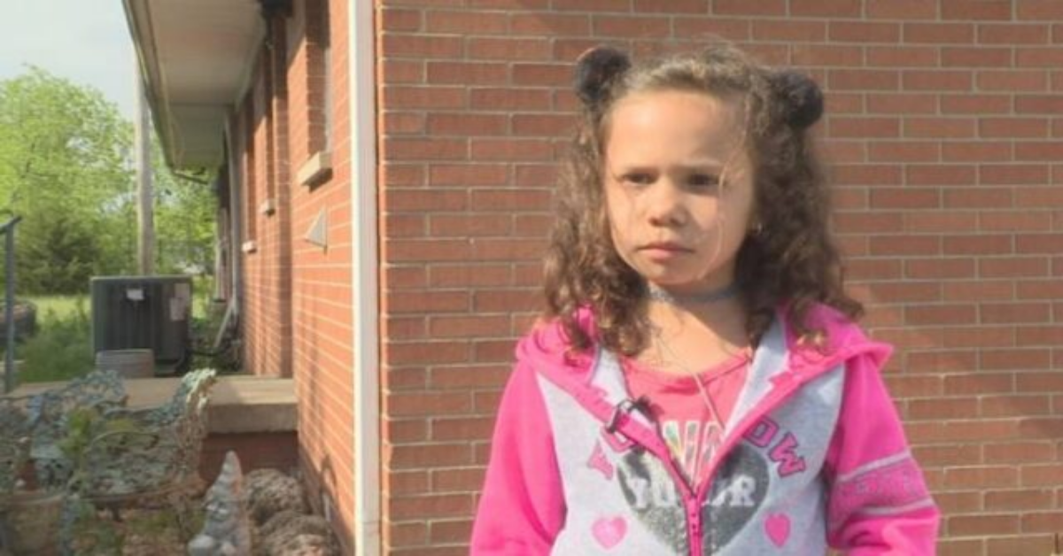 Bambina di 6 anni costretta a restituire il pranzo a scuola: non aveva 2.25 dollari per pagarlo