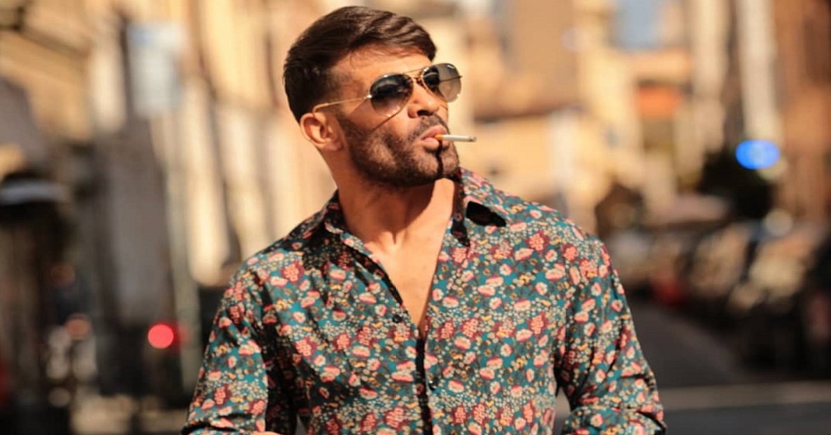 Gianni Sperti è single e racconta di come affronta chi gli chiede se è gay