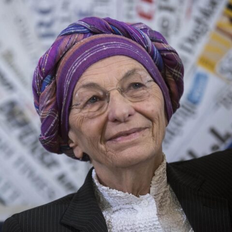 emma-bonino-sorridente