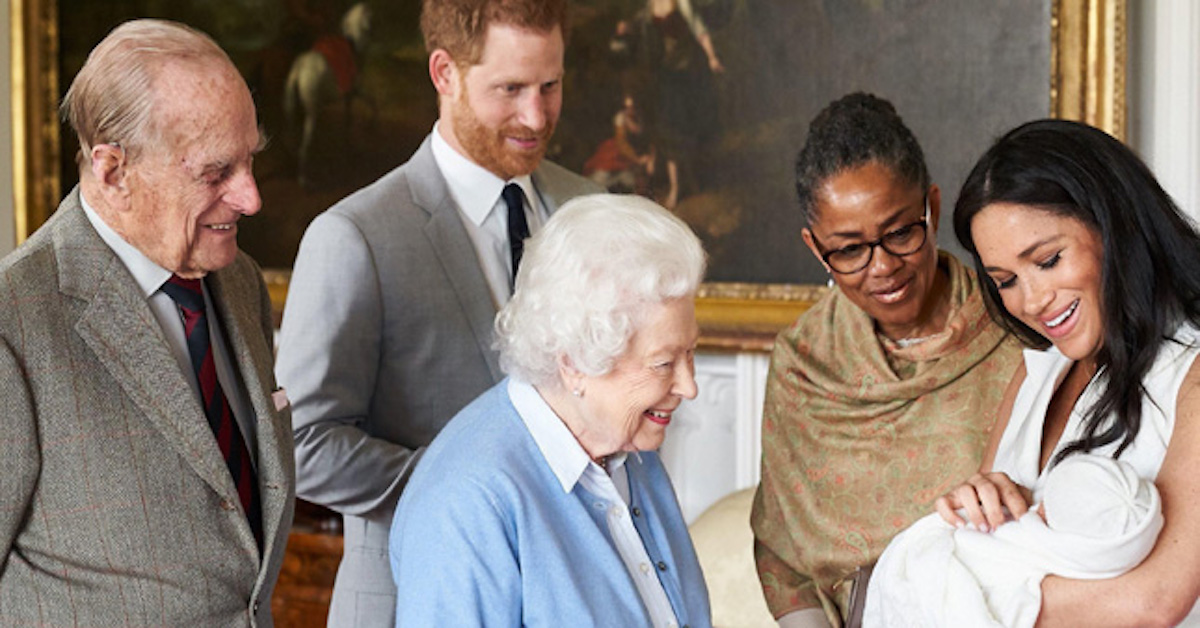 La Regina Elisabetta assente al battesimo di Archie, figlio di Meghan Markle e il Principe Harry
