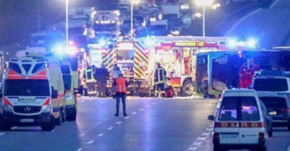 Tragico incidente: papà e figlio hanno perso la vita