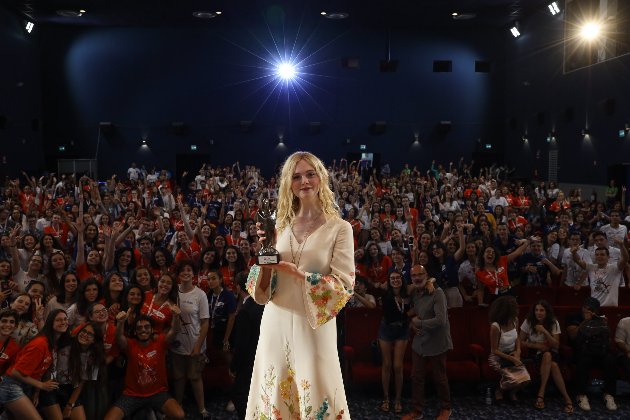 Elle Fanning, una stella raggiante al Giffoni Film Festival