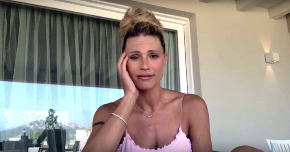 Michelle Hunziker costretta a cambiare numero di telefono: i fan non hanno smesso di chiamarla