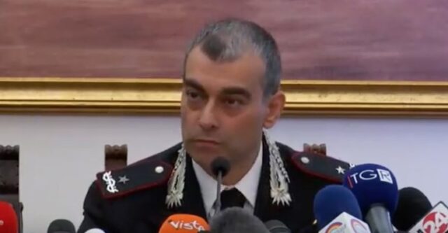 conferenza-stampa-carabiniere