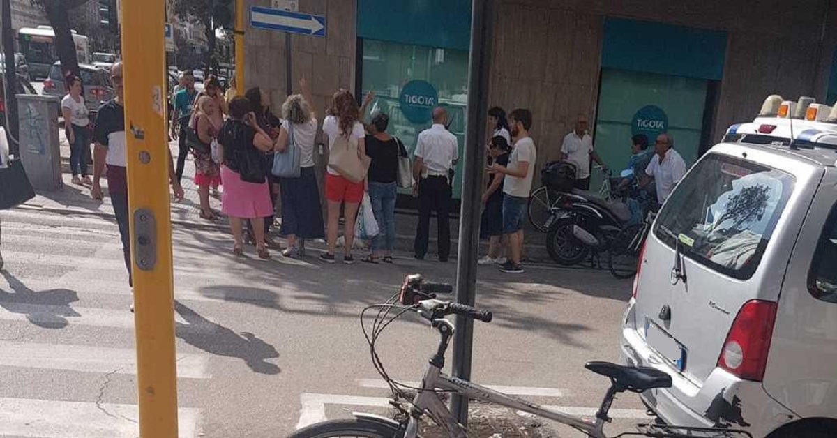 Pescara, cane cade dal balcone di un palazzo