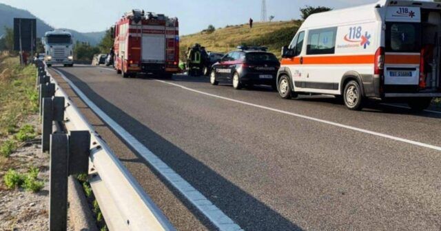 tragico-incidente-bimbo-di-4-anni-è-morto-feriti-i-genitori