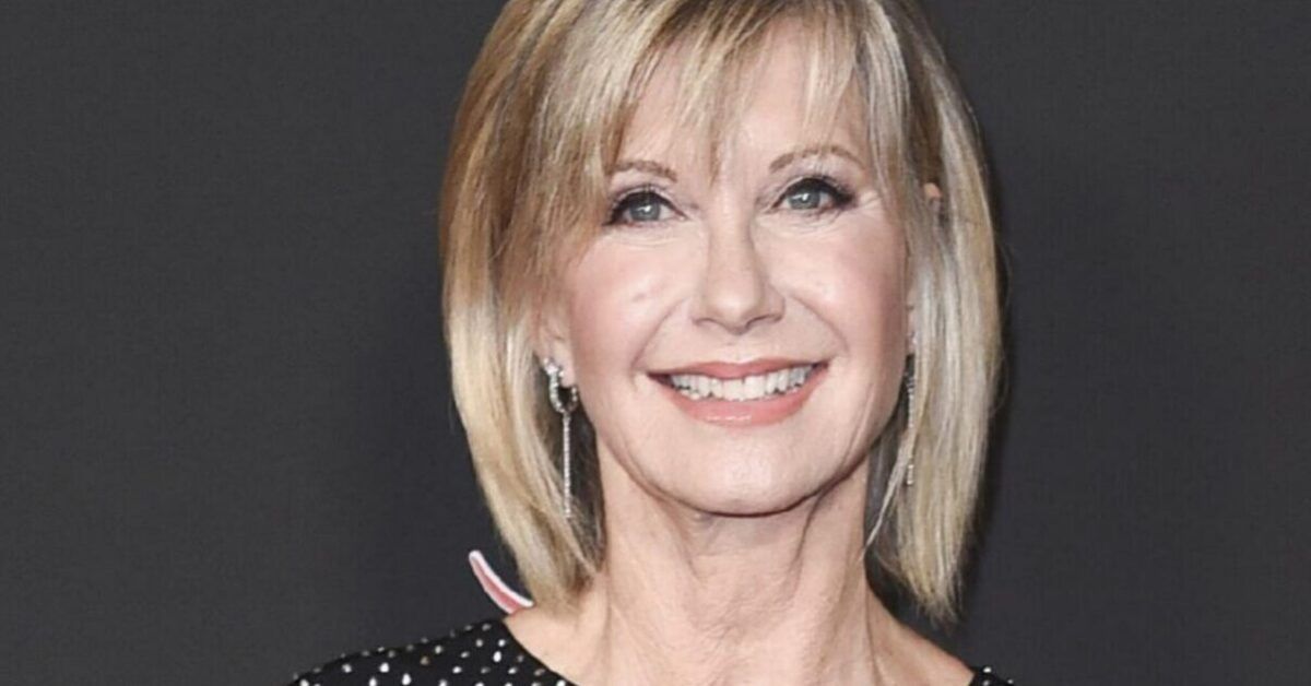 Olivia Newton-John lotta contro il terzo tumore, la confessione