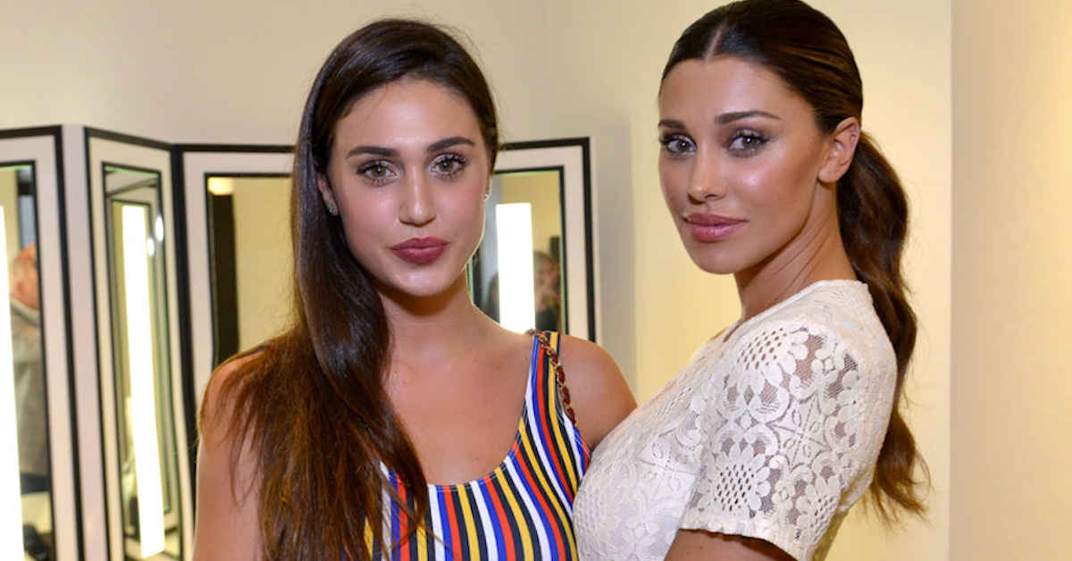 Belen e Cecilia Rodriguez in vacanza ad Ibiza: non vogliono incontrarsi, causa Stefano De Martino
