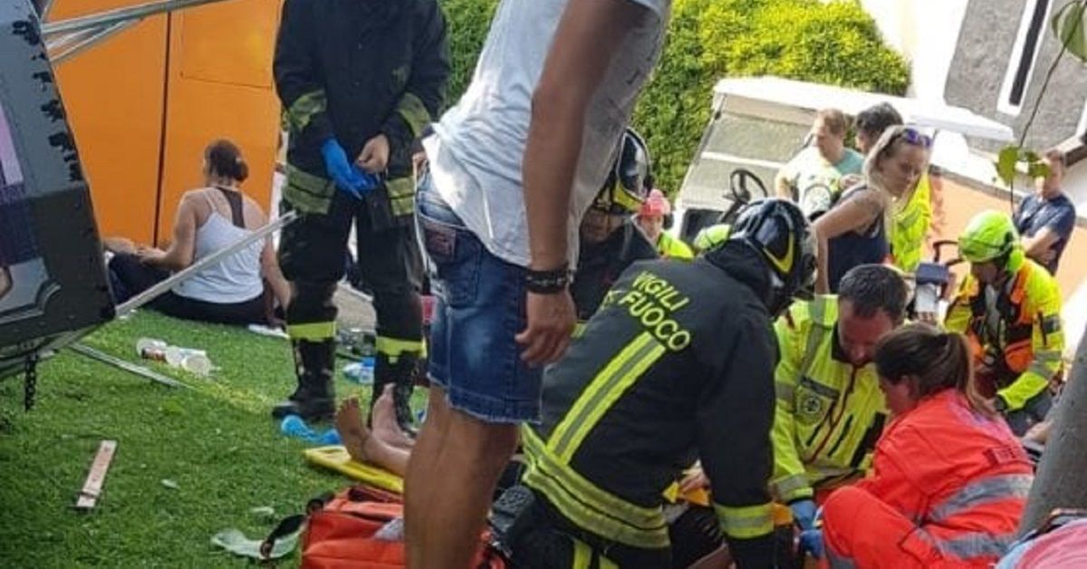 Verona, Lago di Garda, si ribalta trenino nel parco divertimenti: 7 feriti