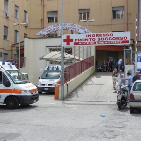 Napoli-donna-arriva-in-ospedale-con-un'emorragia-il-neonato-è-morto