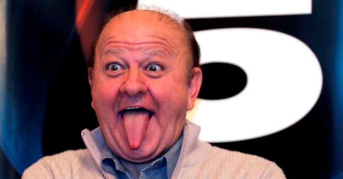 Massimo Boldi ha avuto un grave incidente d’auto in Toscana, causa un colpo di sonno