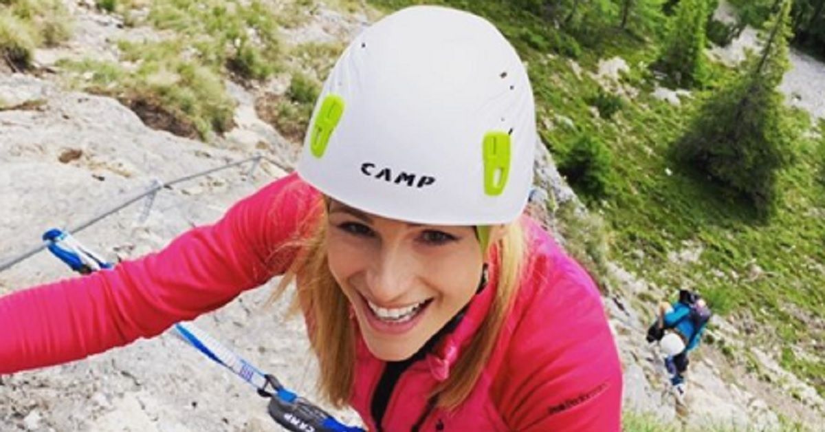 Michelle Hunziker in montagna fa una gaffe imperdonabile