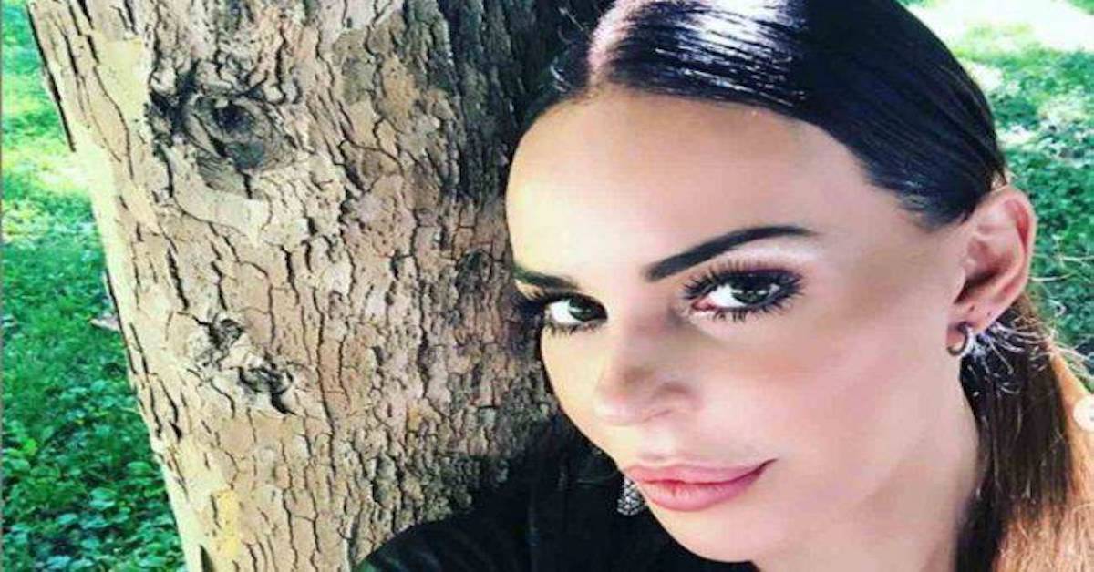 Nina Moric cade dalla barca mentre è in vacanza in Malesia: lo sfogo su Instagram