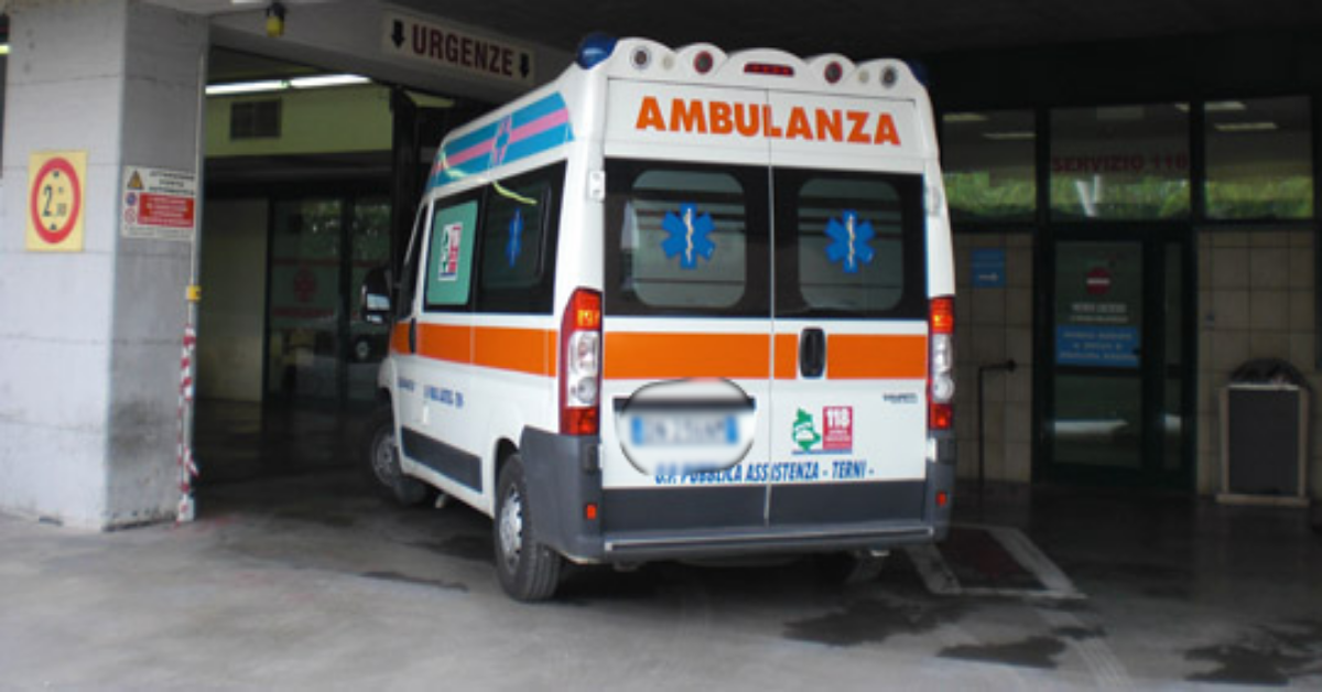 Mantova: padre e figlio di 4 anni travolti da un silos. Il piccolo è morto.