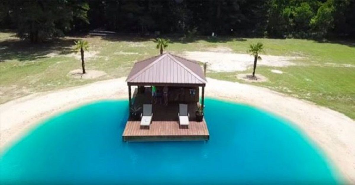 Una spiaggia in giardino