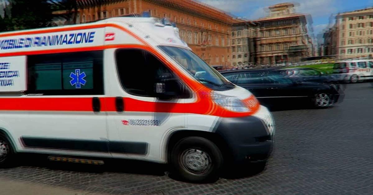 Roma, bimba di 6 anni rischia di soffocare