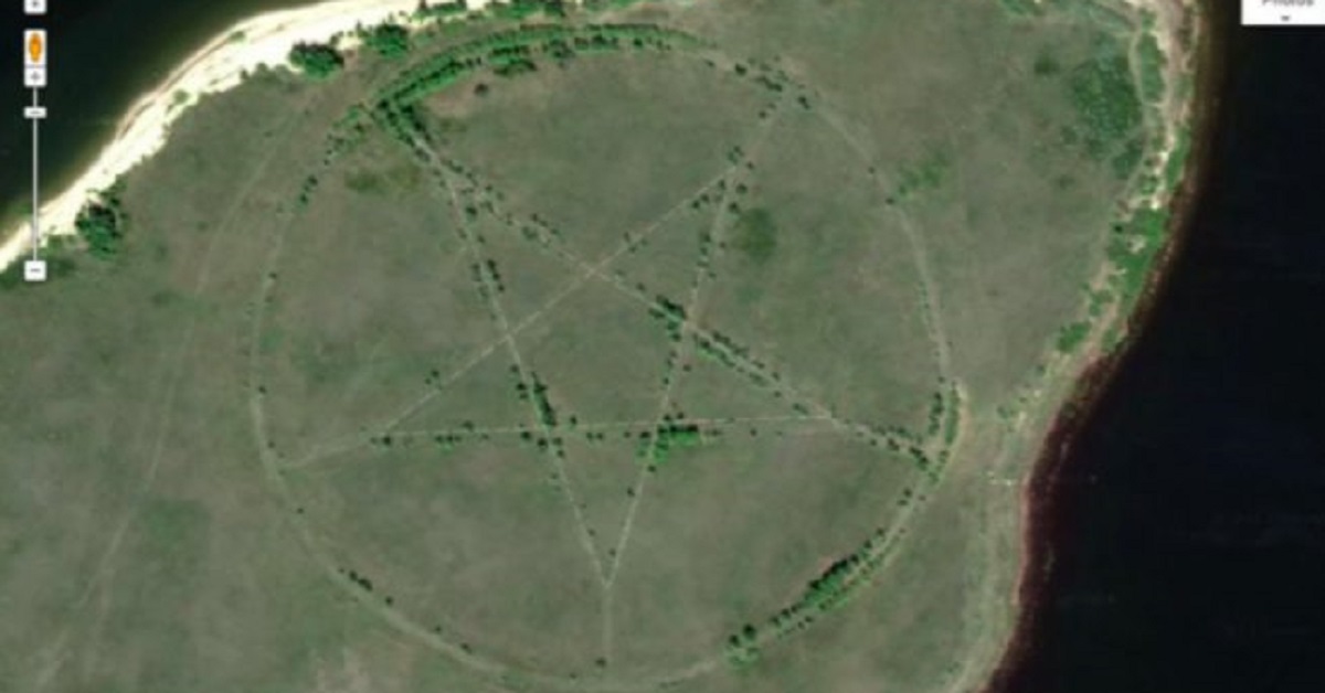 10 immagini inquietanti di google Earth, che potrebbero tenerti sveglio la notte.