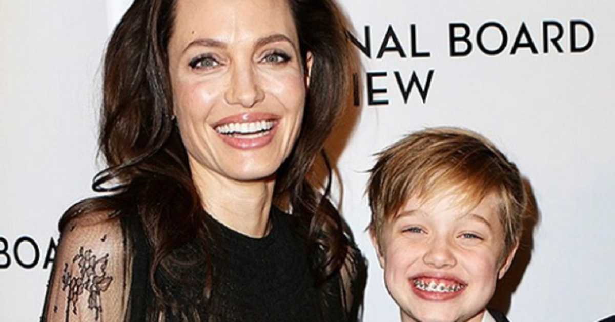 Rivelano le foto del figlio di Angelinan Jolie e Brad Pitt dopo il trattamento per cambiare genere