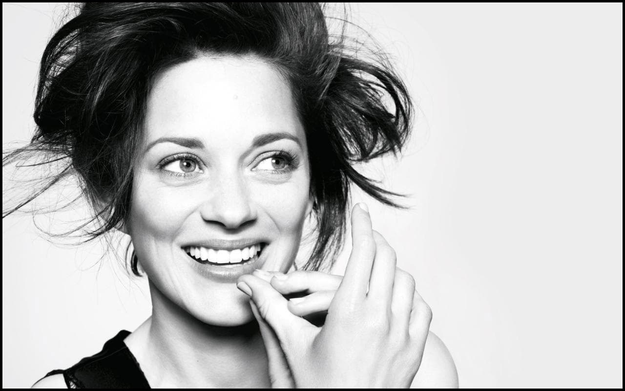 Marion Cotillard: l’eleganza francese di un’eterna diva