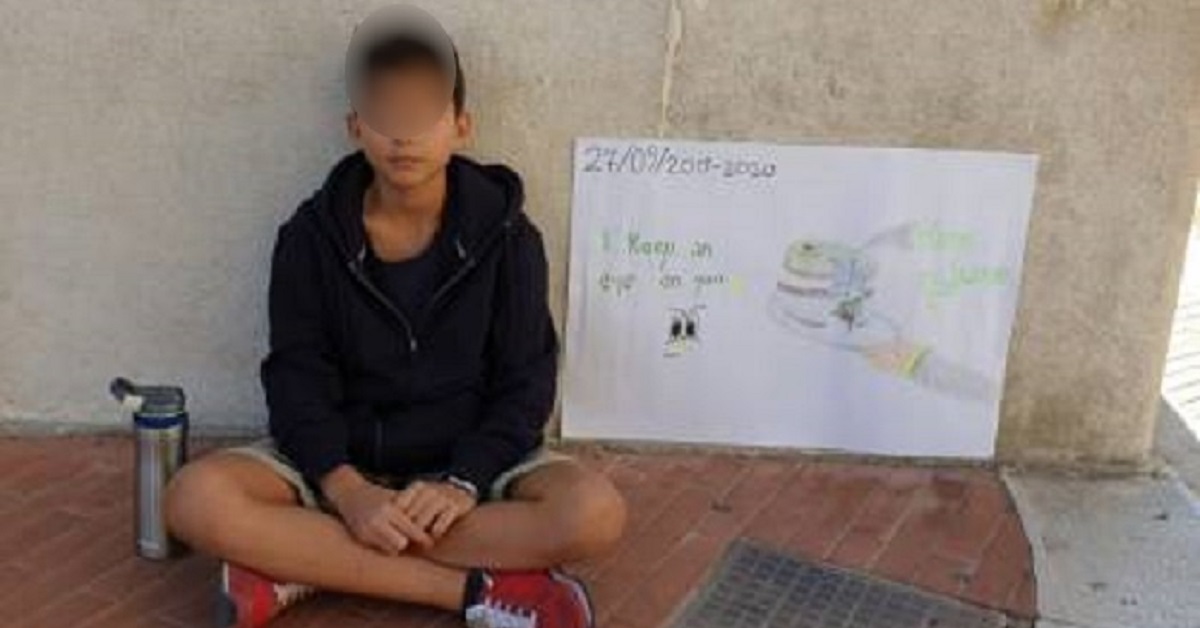 Sciopero del clima, a Stornarella nel Foggiano, Potito, 12 anni, manifesta da solo