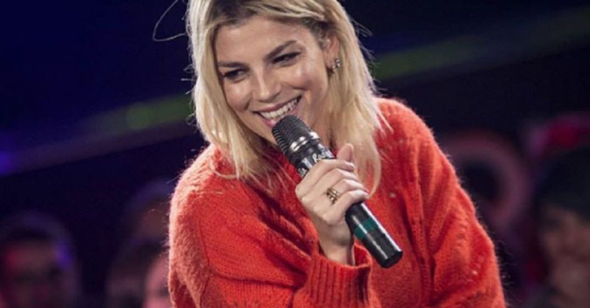 Emma Marrone fermata per strada, “come stai?” Lei risponde così