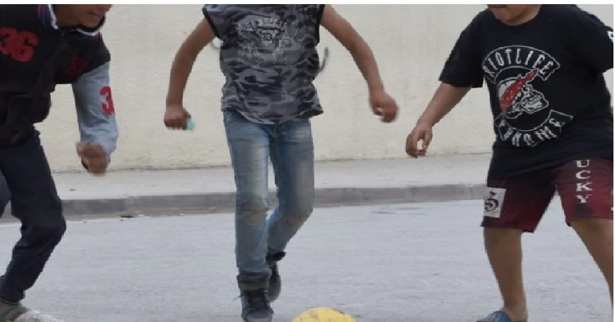 Grosseto, partita di calcio senza pallone