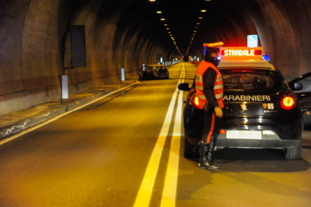 incidente-galleria-carabinieri