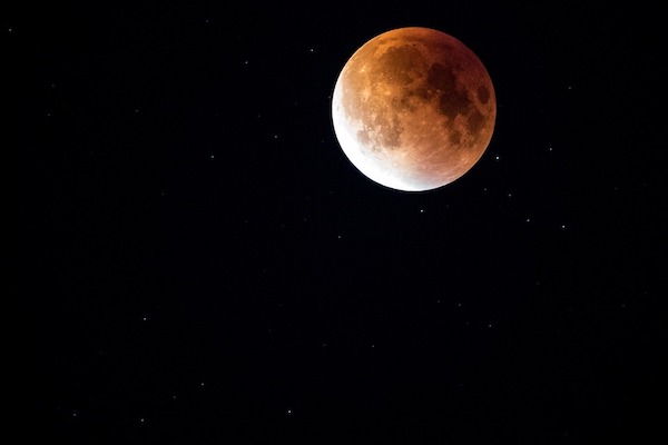 La luna piena porta sfortuna